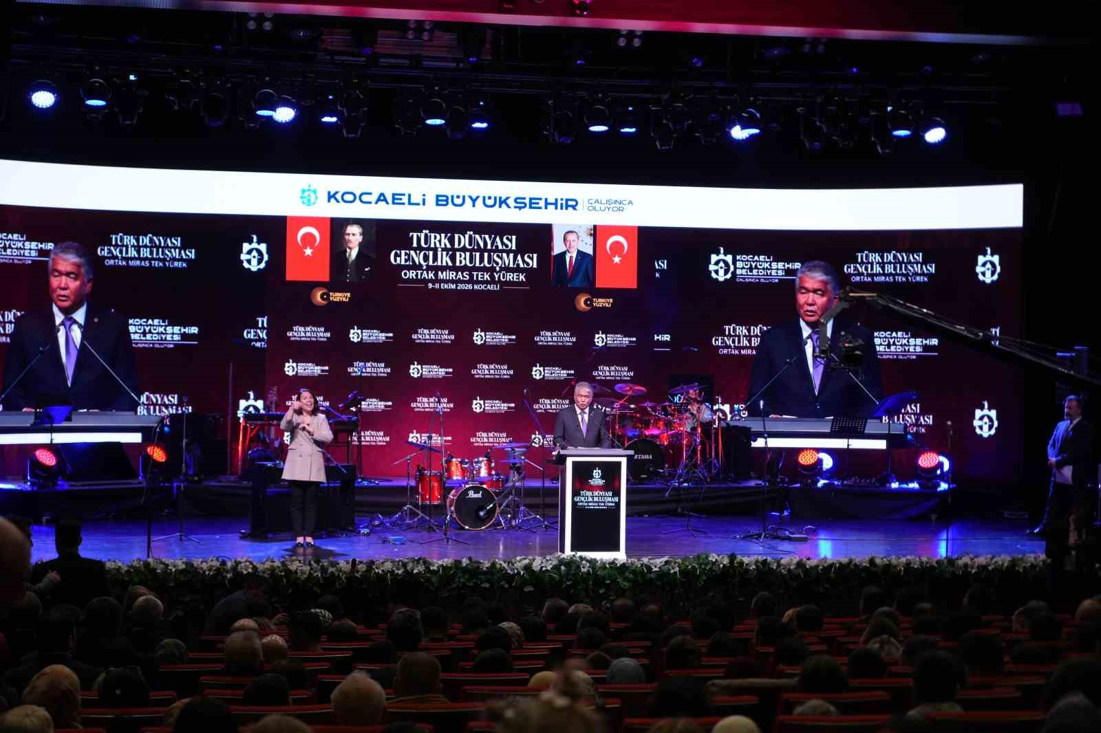 Türk dünyasının gençleri Kocaeli’de buluştu: Kıraç, Azerin ve Gülzade ile duygular kabardı