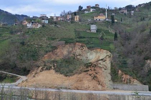 Hopa’daki heyelan sonrası uyarı: Doğu Karadeniz’de risk büyüyor