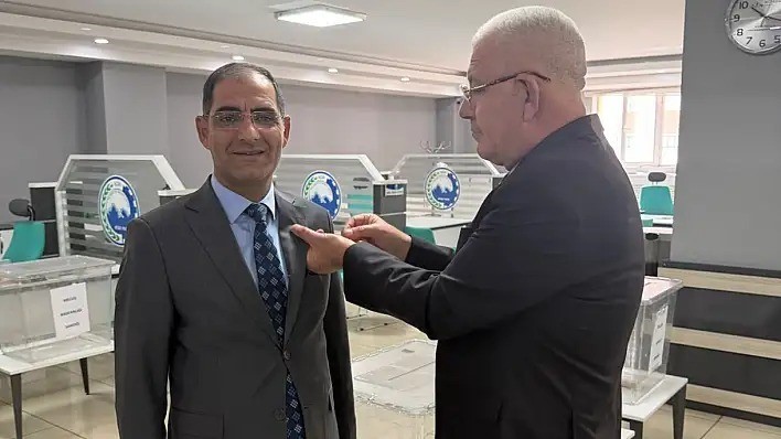 Ağrı Ticaret ve Sanayi Odası Başkanlığına Mehmet Erat seçildi