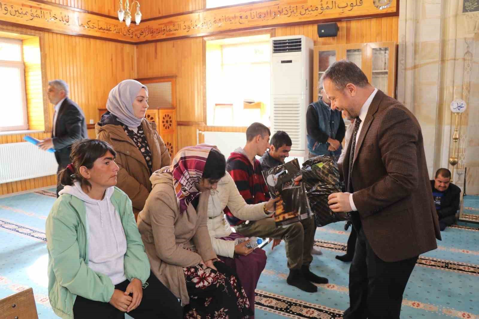 Camide anlamlı buluşma