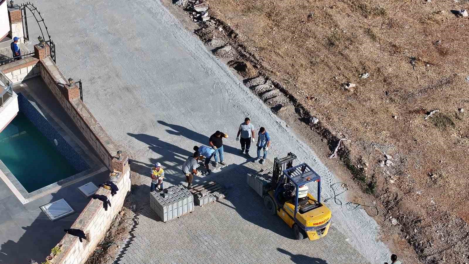 Başkan Gençay, ilçedeki çalışmaları yerinde inceledi
