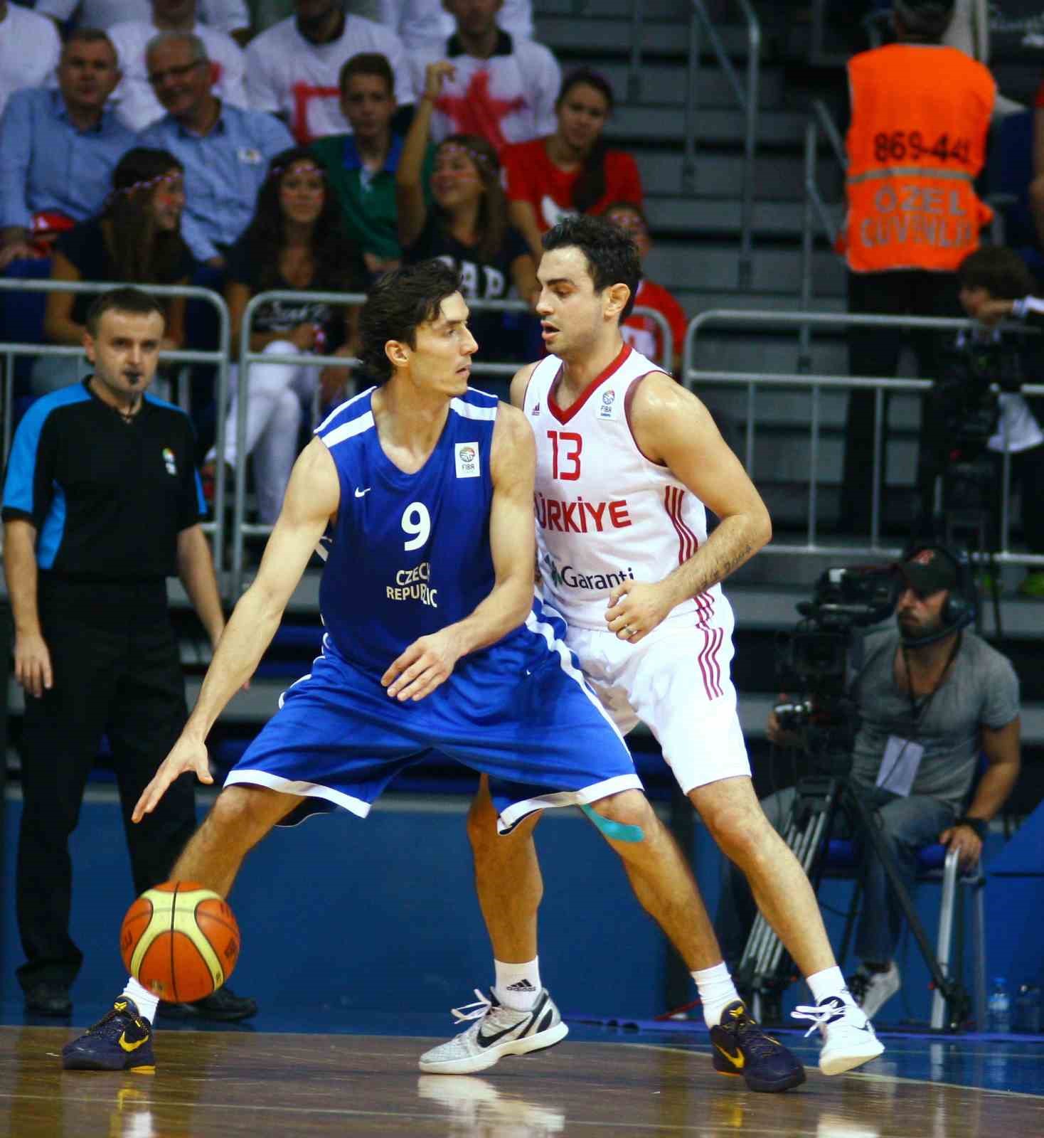 Ender Arslan, 2010 dünya ikinciliğini anlattı: "Olağanüstü ve unutulmaz anılar yaşadık"