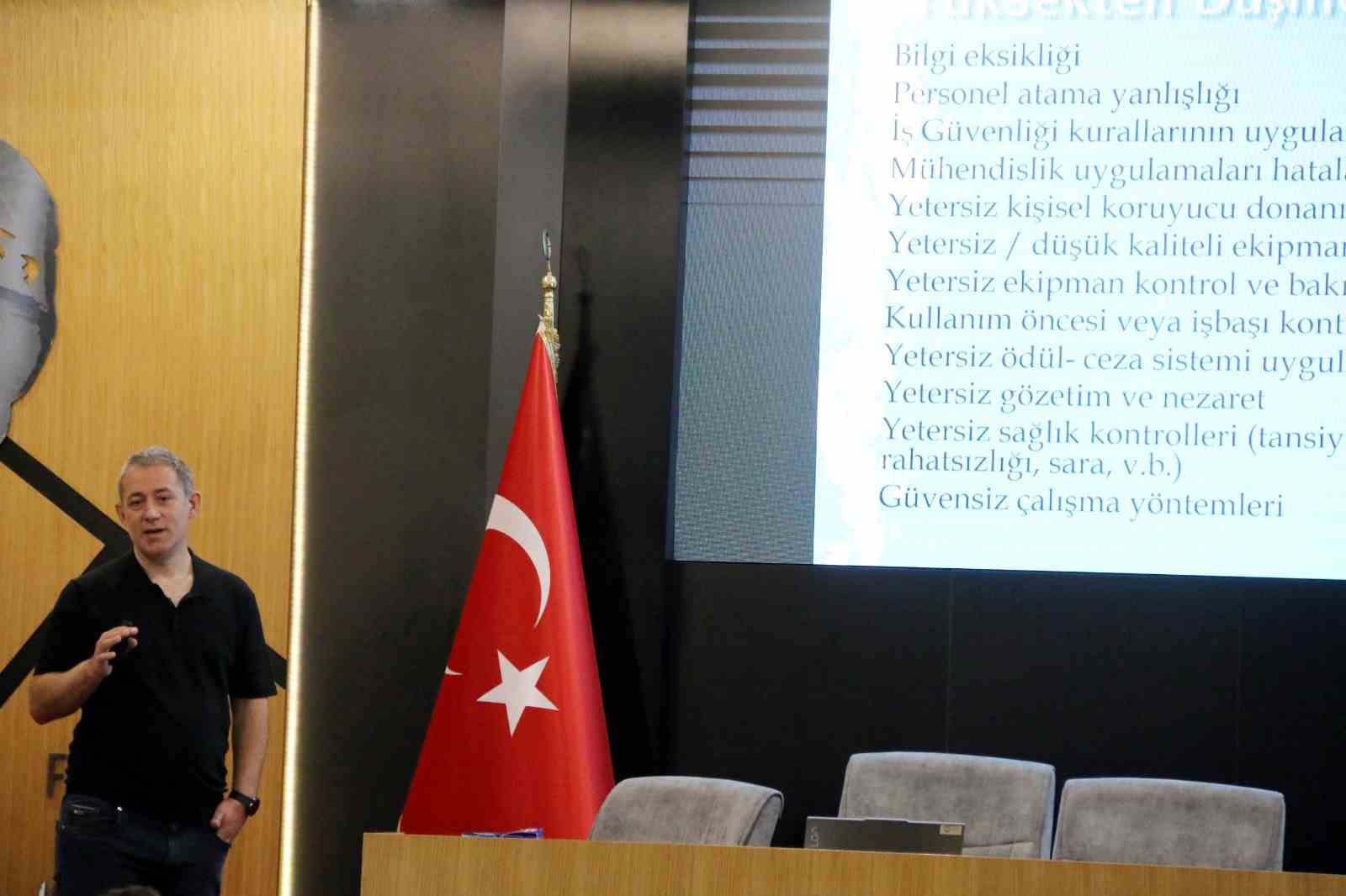 Kütahya OSB’de öğrencilere iş sağlığı ve güvenliği eğitimi verildi