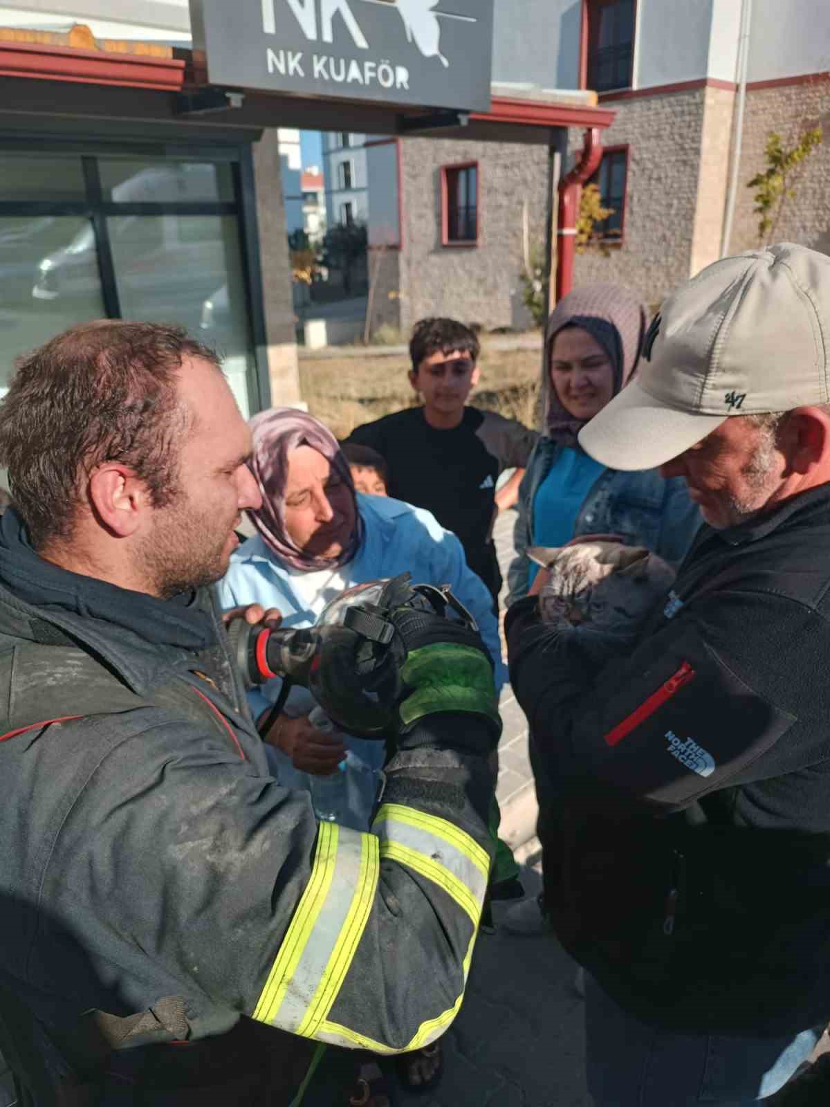 Bozüyük’te maddi hasarlı ev yangını