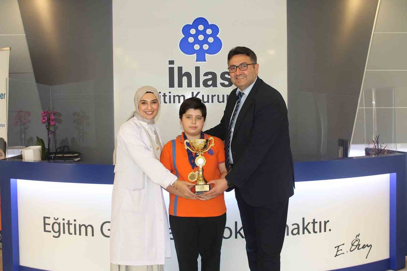 İhlas Koleji öğrencisi Ömer Selim Köksal’dan MEMORIAD Beyin Olimpiyatları’nda dikkat çeken başarı