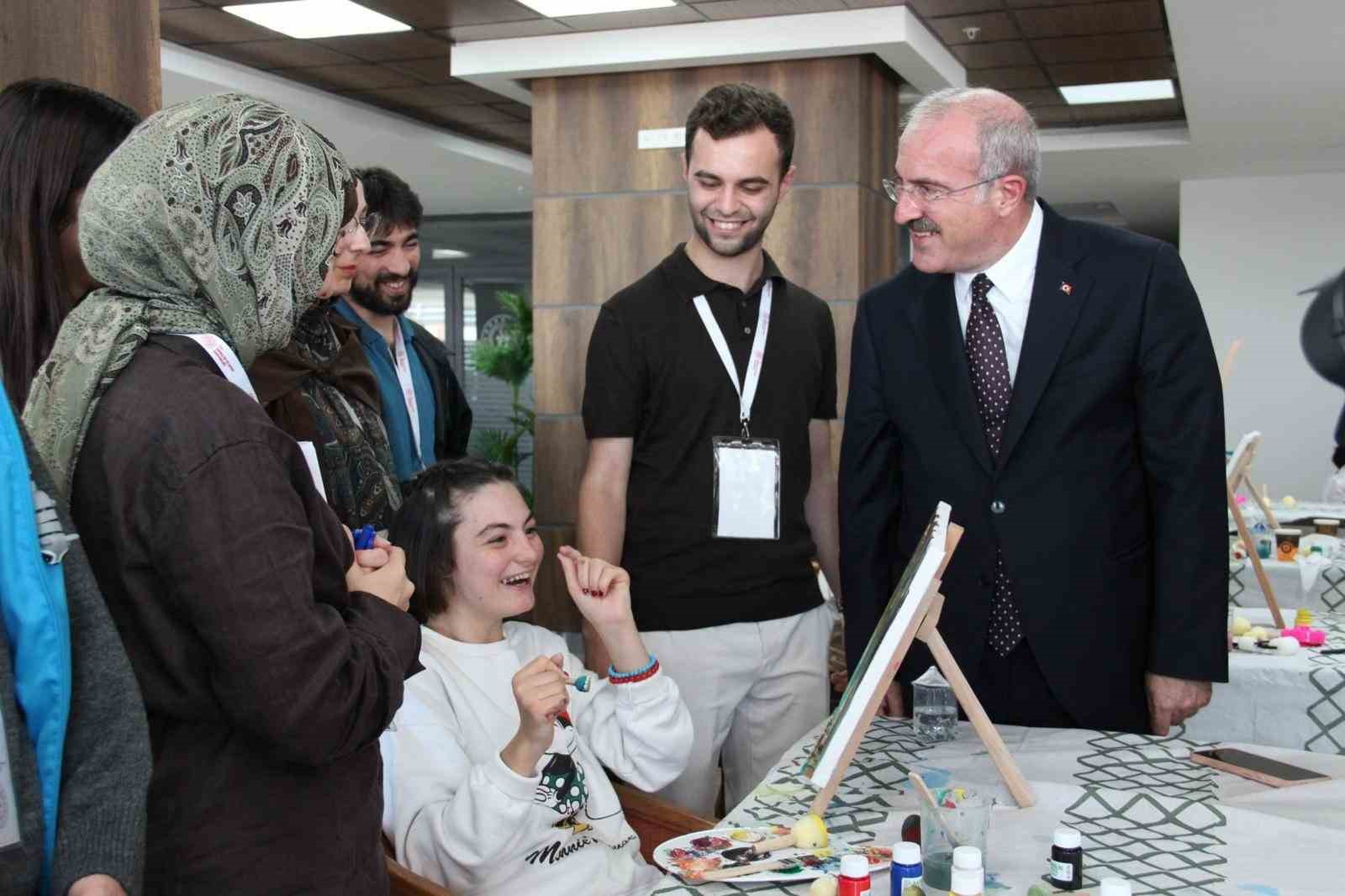 Serebral palsili gençler ve aileleri Çanakkale’de üç günlük kampta buluştu