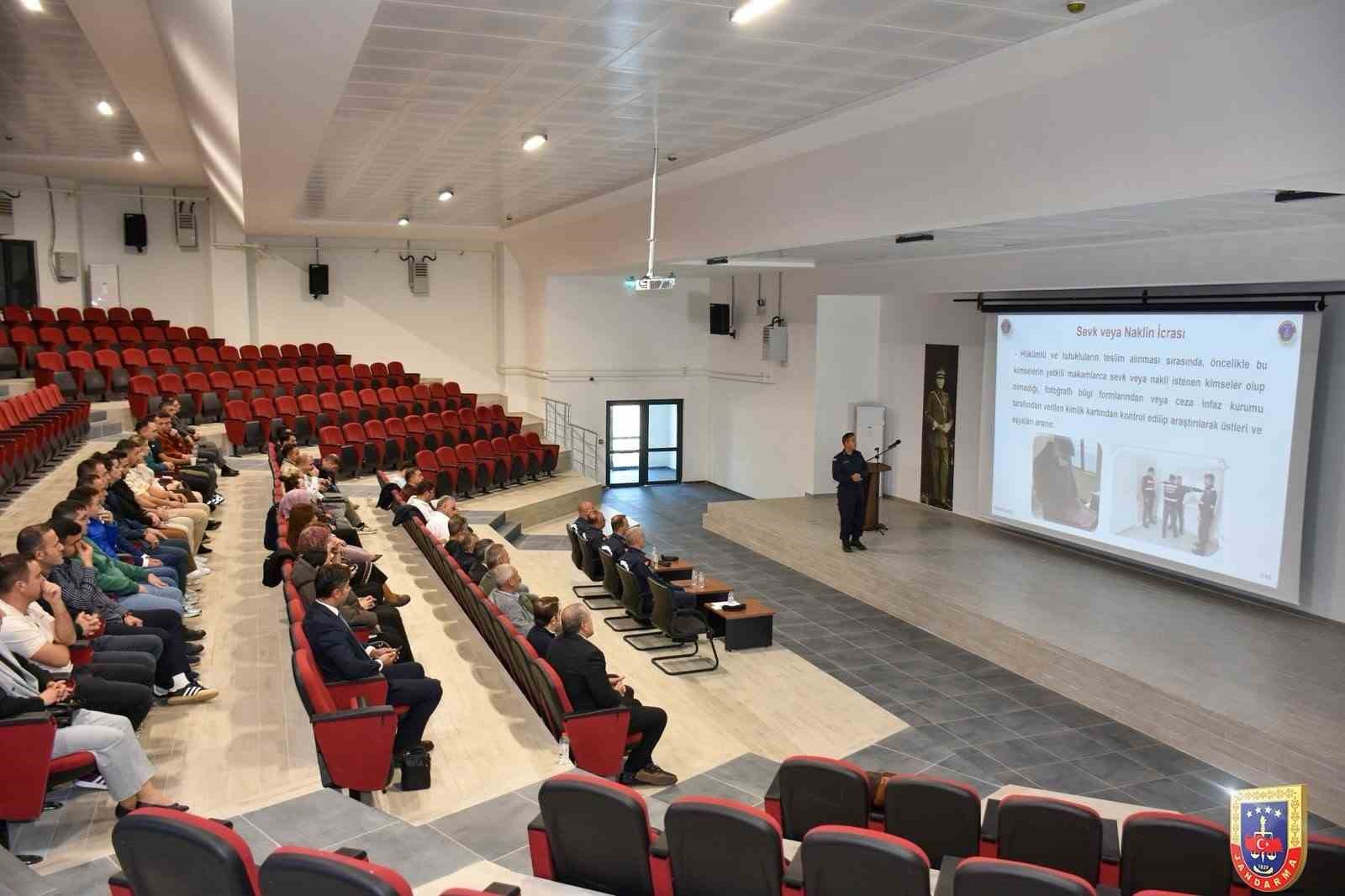 Jandarma ekiplerine Ceza İnfaz Koruma Hizmetleri Kursu verildi