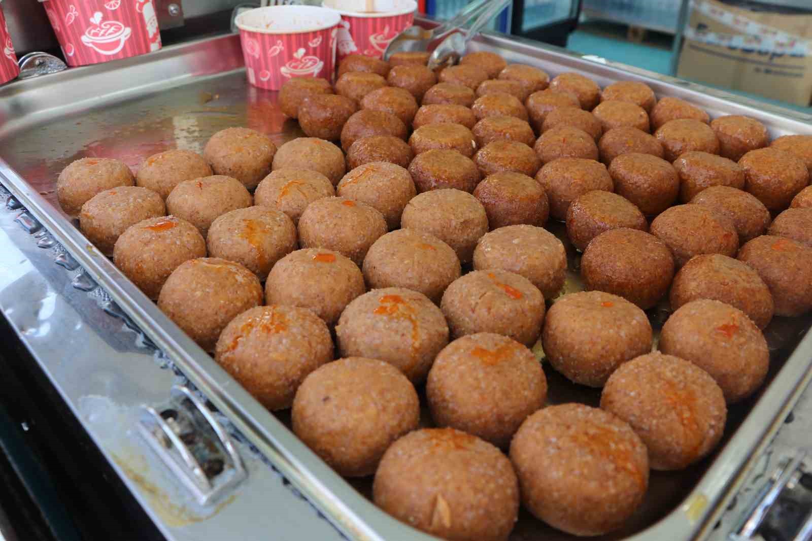 Adana’da Lezzet Festivali coşkusu ikinci gününde sürüyor