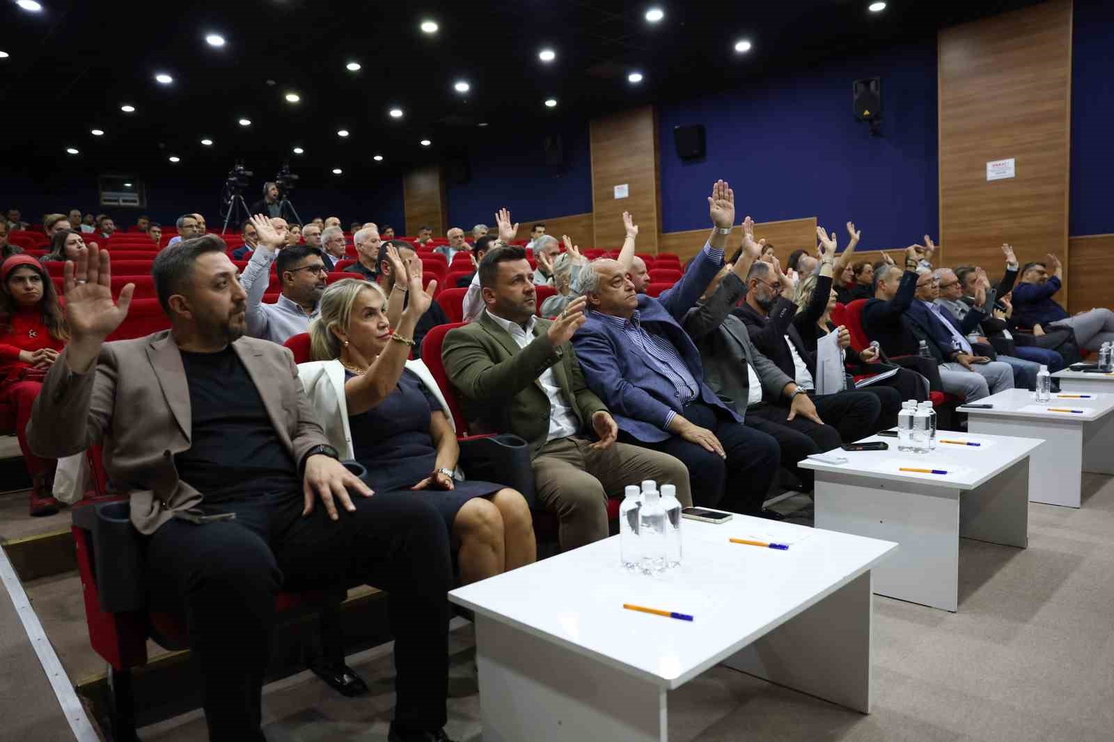Başkan Serkan Acar: "Ben şehrimi seviyorum. Cemil başkan’a başarılar diliyorum"