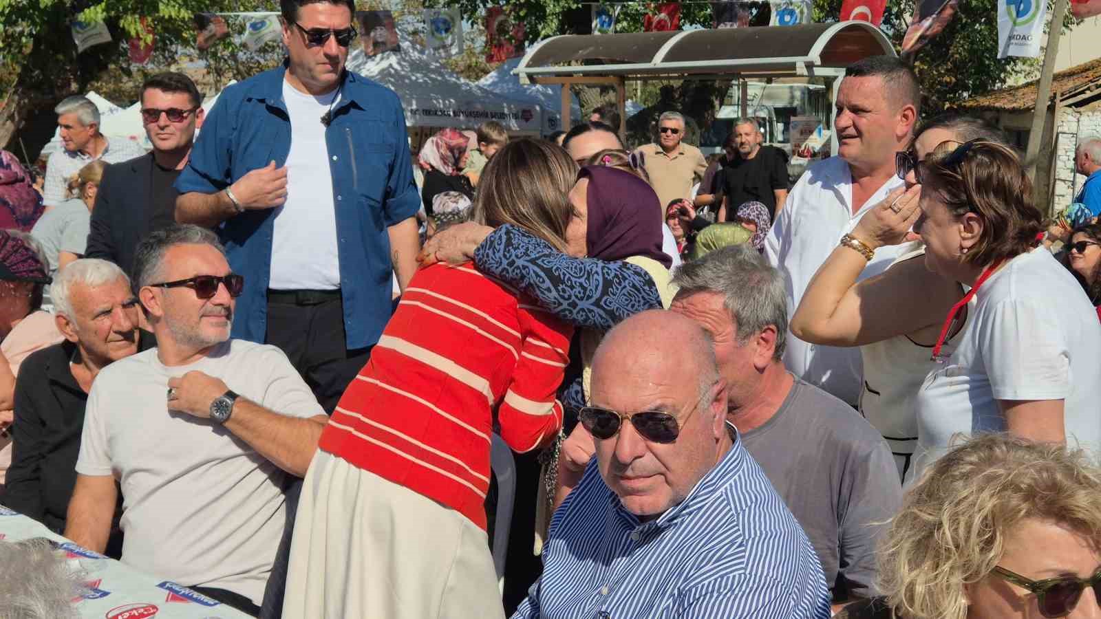 Türk ve Yunan mübadil torunları aynı sofrada buluştu