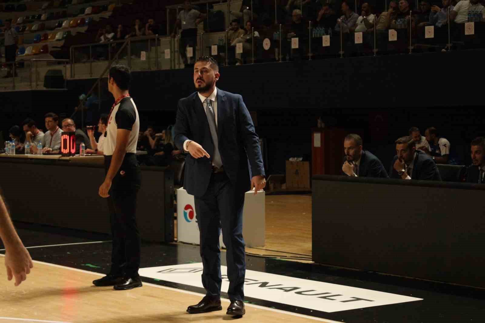 TB2L: Kocaeli BŞB Kağıtspor: 74 - Bayrampaşa Belediye: 75