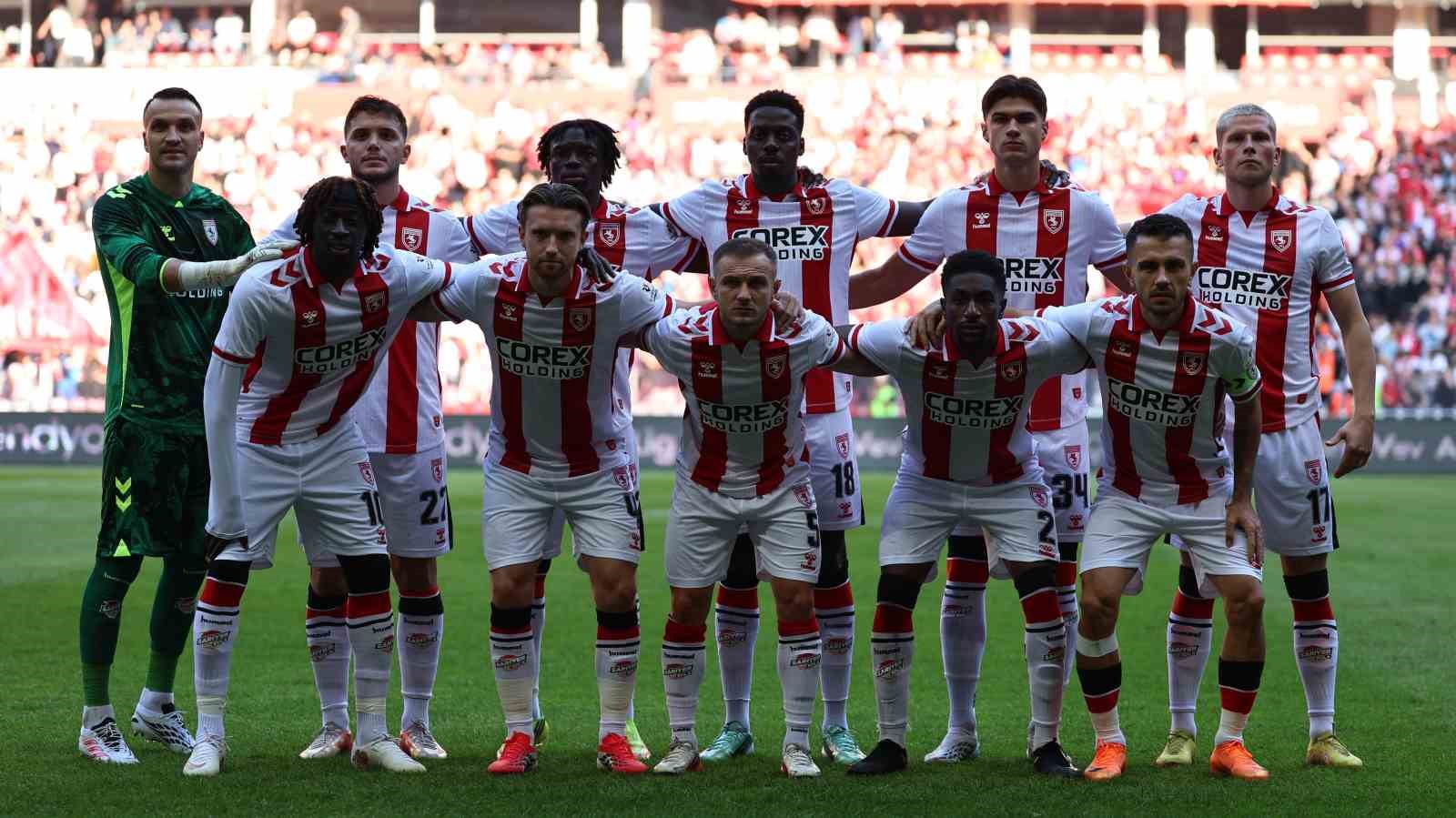 Trendyol Süper Lig: Samsunspor: 0 - Trabzonspor: 3 (İlk yarı)