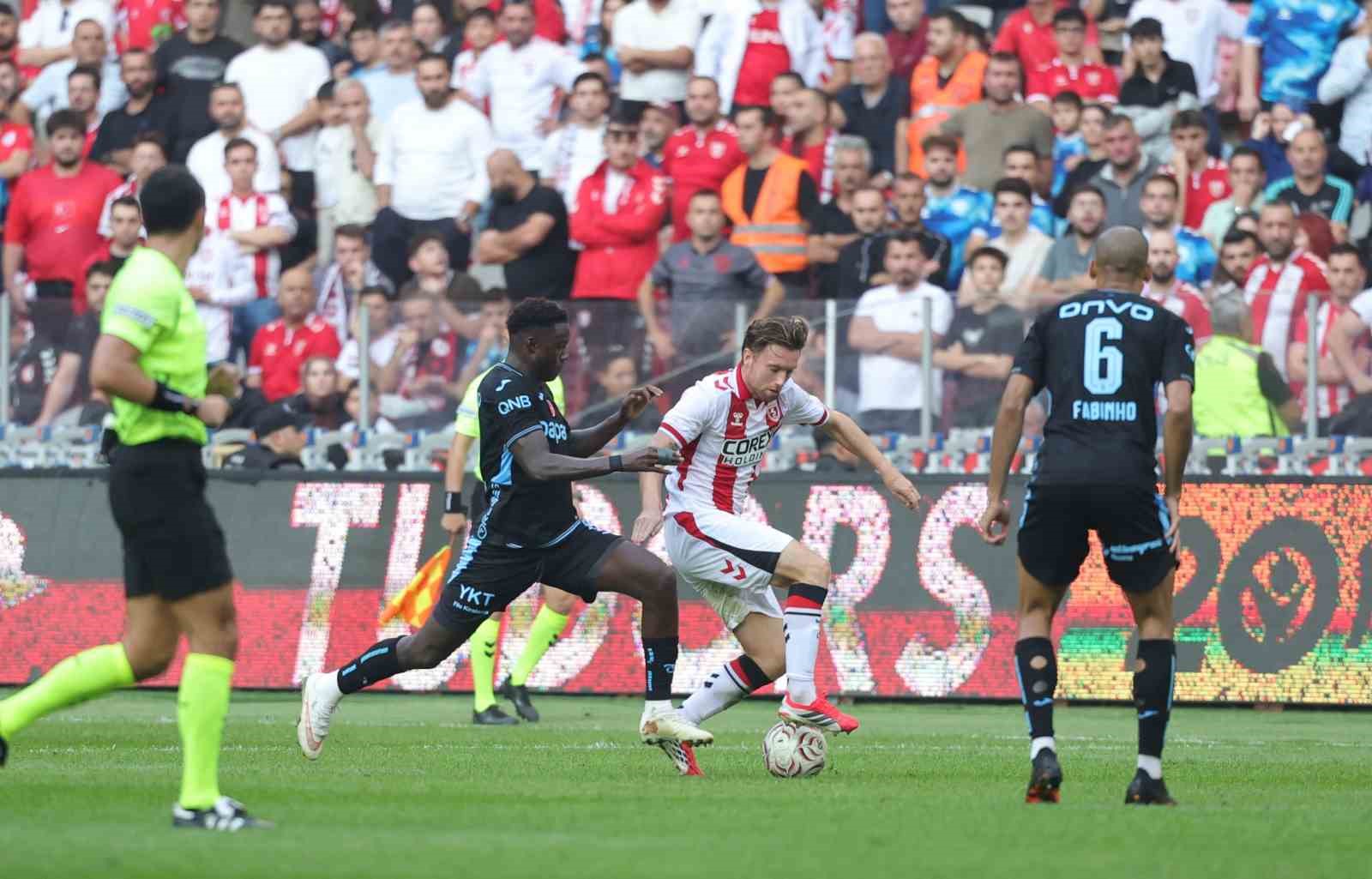 Trendyol Süper Lig: Samsunspor: 0 - Trabzonspor: 3 (Maç sonucu)
