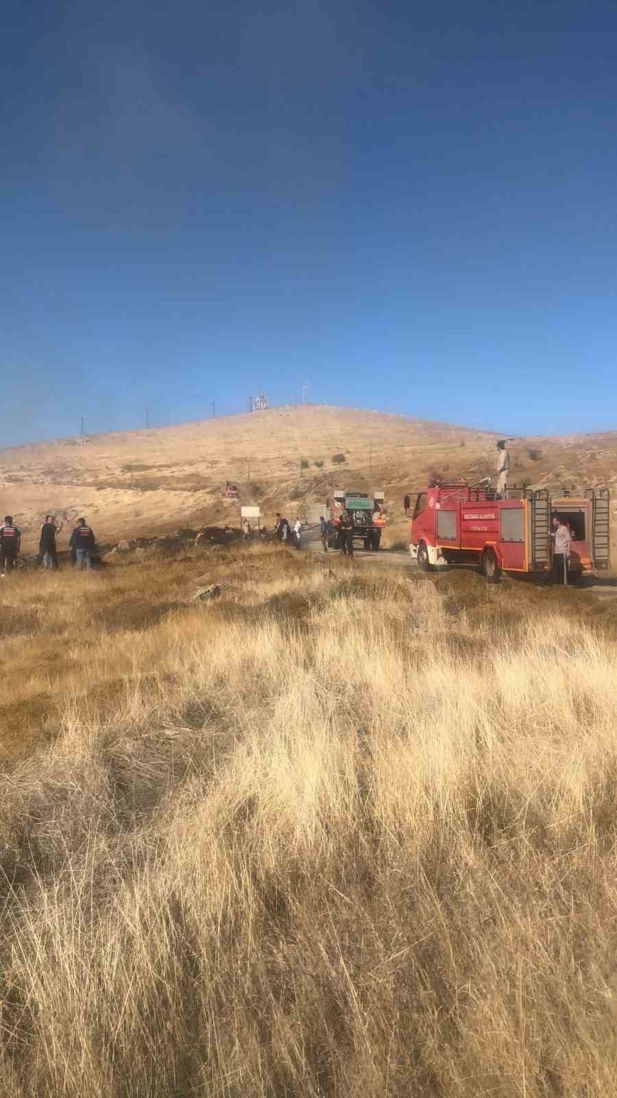 Çanakkale’de otluk alanda yangın