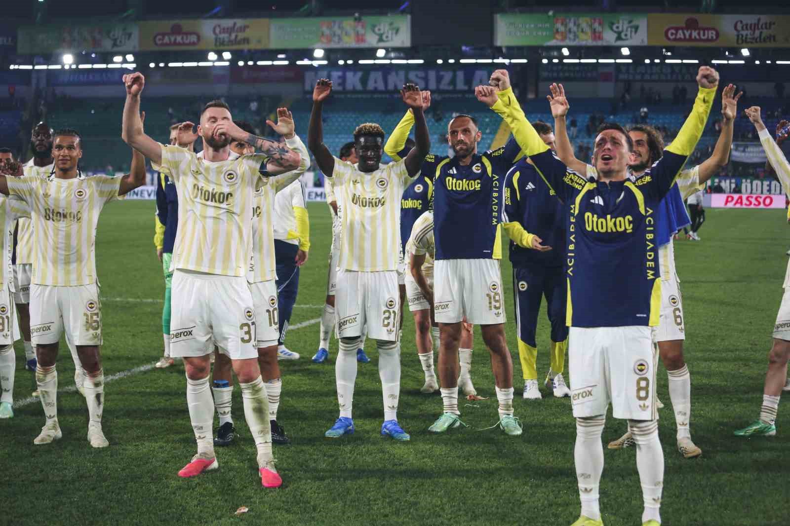 Trendyol Süper Lig: Çaykur Rizespor: 0 - Fenerbahçe: 3 (Maç sonucu)