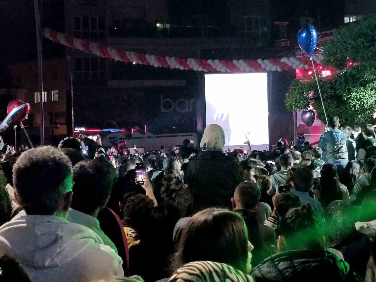 Kaman Ceviz Festivali’nde Ece Seçkin ve Poizi rüzgarı esti