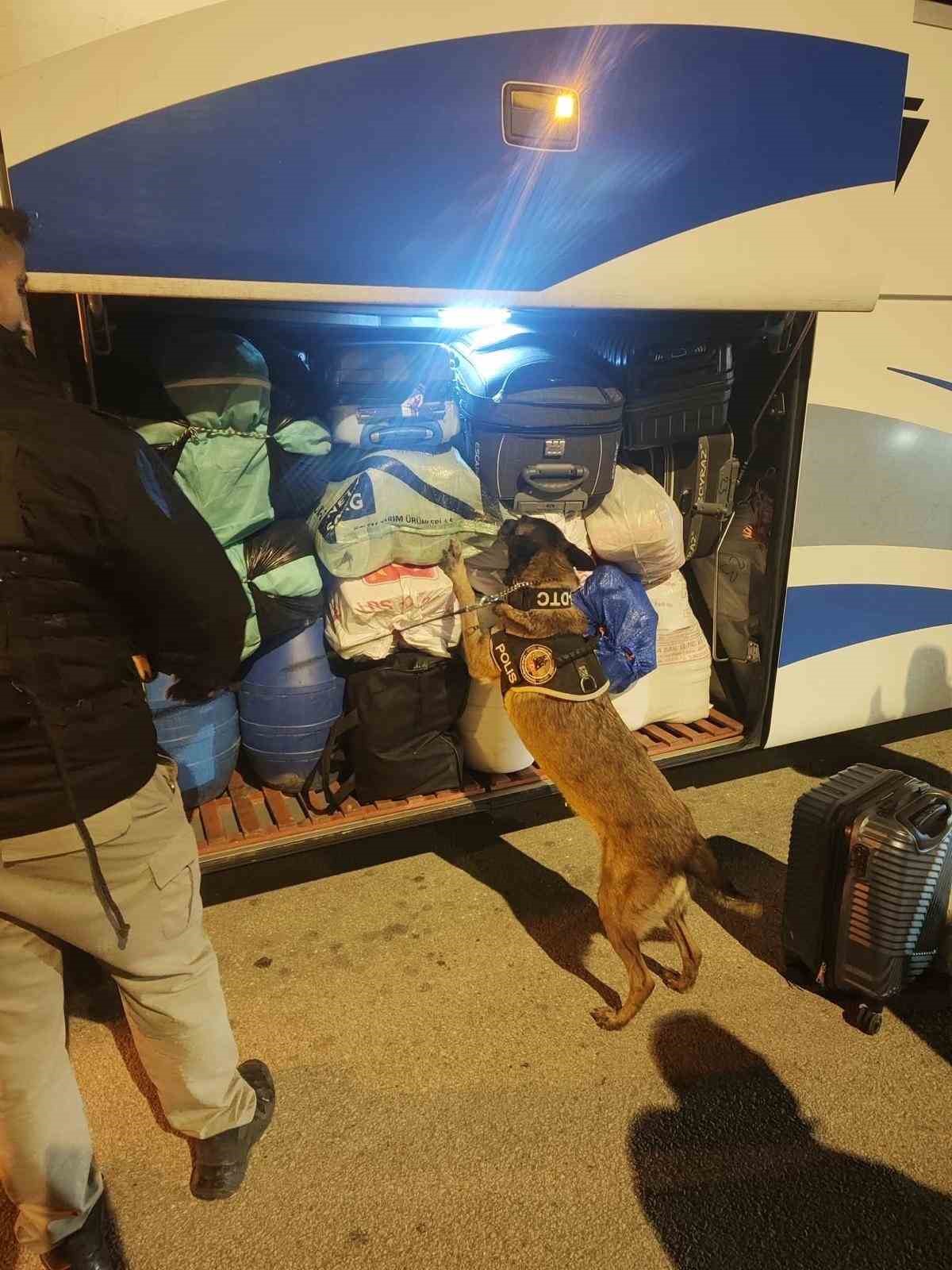 Kovancılar’da uyuşturucu ve asayiş denetimi