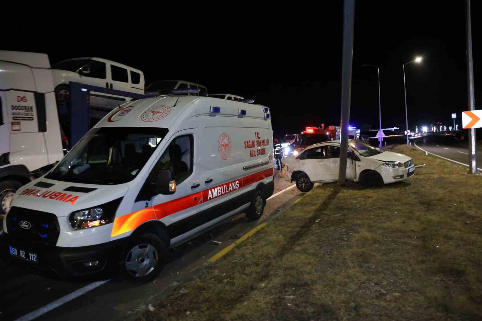 Nevşehir’de tilkiden kaçan otomobil kazaya neden oldu: 1 yaralı