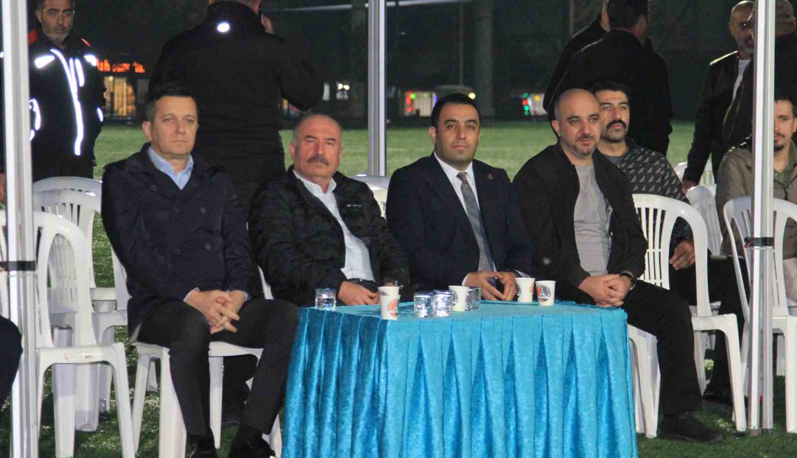 Çorum’da 65 köyün futbol mücadelesi: Şampiyonluğu halay çekilerek kutladılar