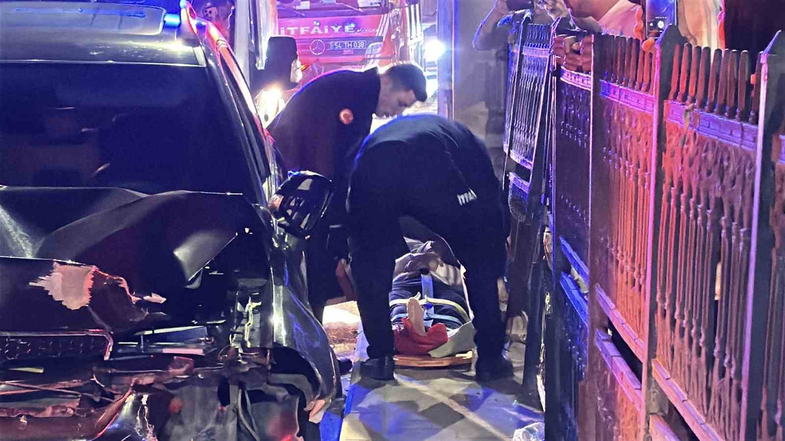 Gece saatlerinde 3 araçlık zincirleme kaza: 4 yaralı
