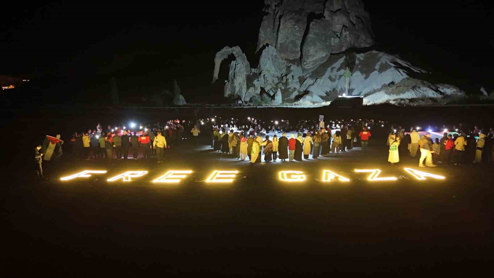 Kapadokya’dan Gazze’ye ışıklı mesaj: "Free Gaza"