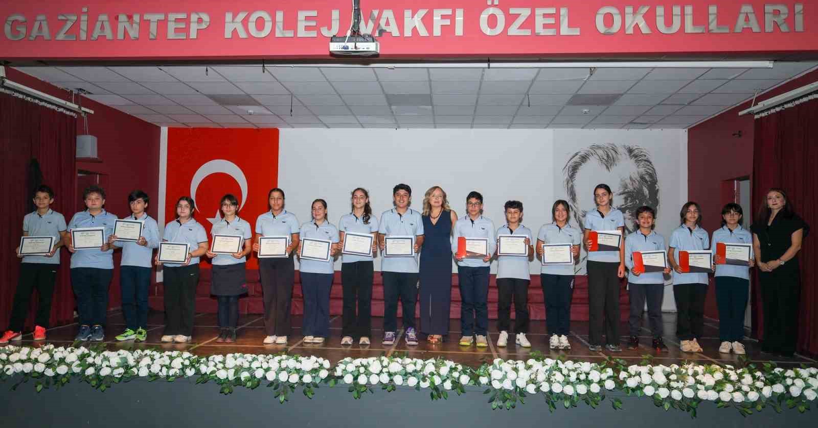 GKV Özel Okullarında Cambridge ve TOEFL sertifika töreni