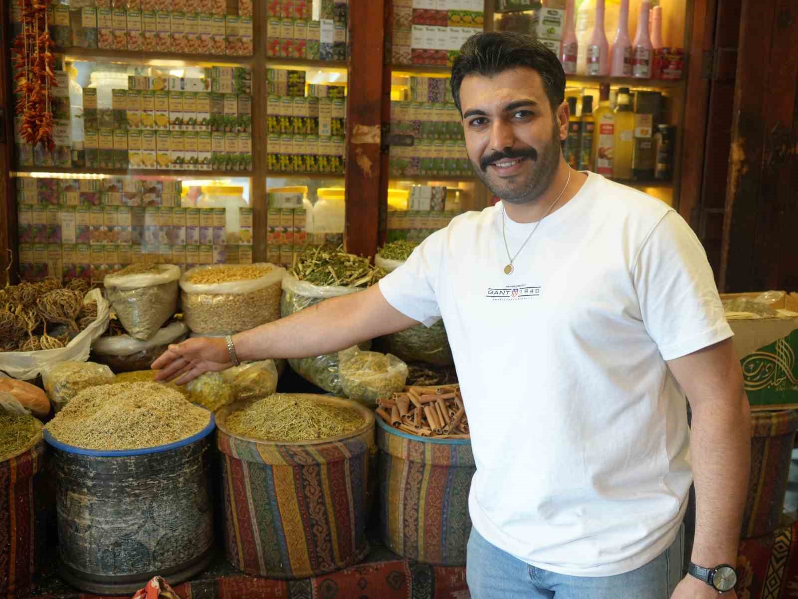 Kış ayları geldi, vatandaşlar aktarlara akın etti