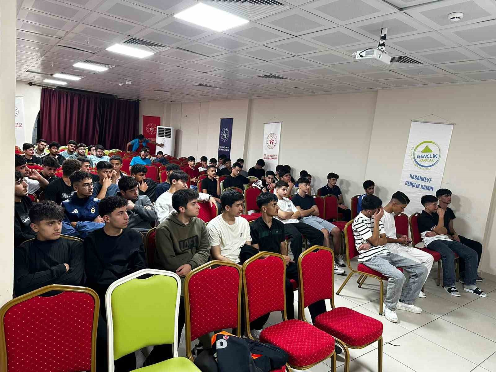 Solhanlı 38 öğrenci Hasankeyf Kültür Kampı’na katıldı