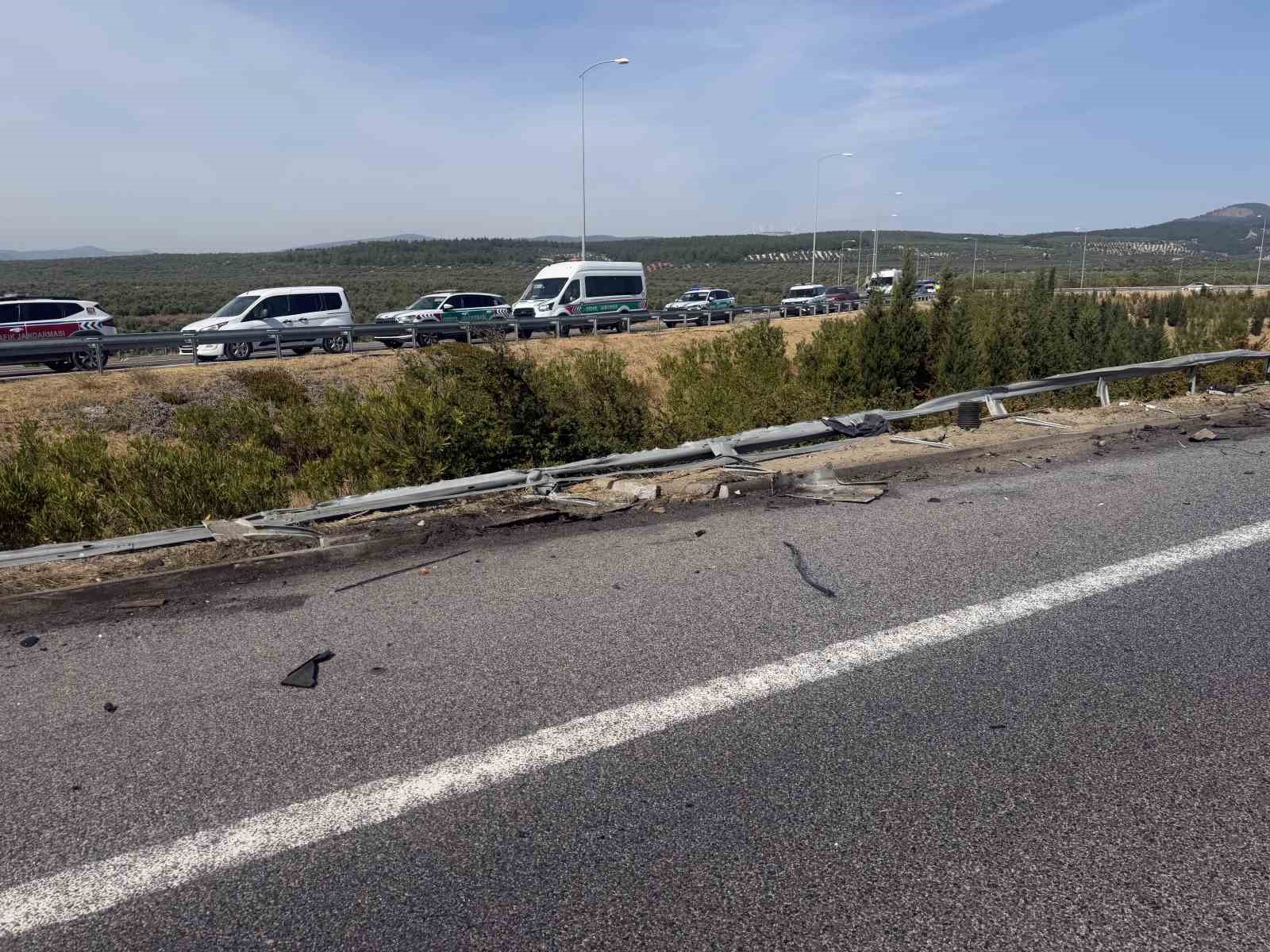 Bakan Çiftçi: "Manisa’nın Akhisar ilçesinde meydana gelen trafik kazasında ilk belirlemelere göre 11 vatandaşımız vefat etmiş, 37 vatandaşımız yaralanmıştır"