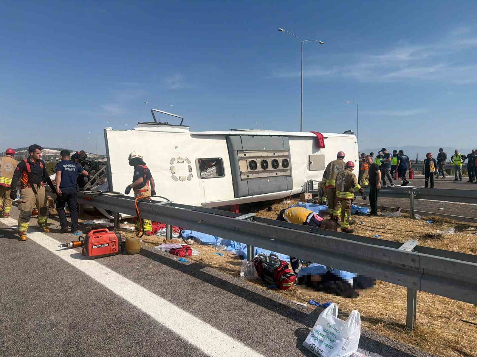 Manisa’da katliam gibi kaza