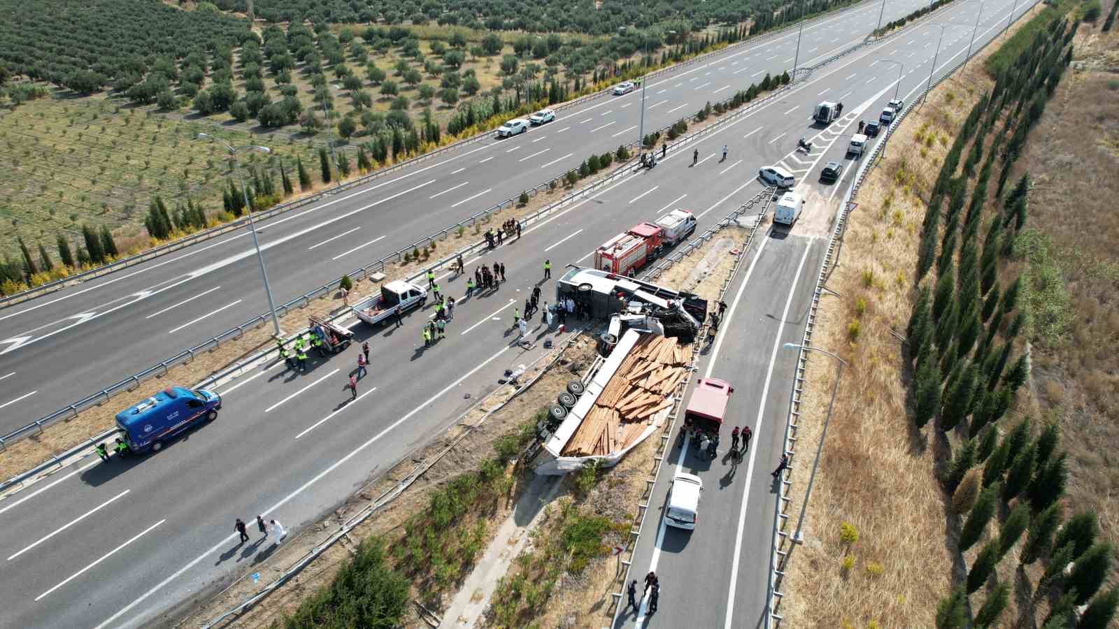 Vali Özkan: "11 vefat, 27 yaralımız var"