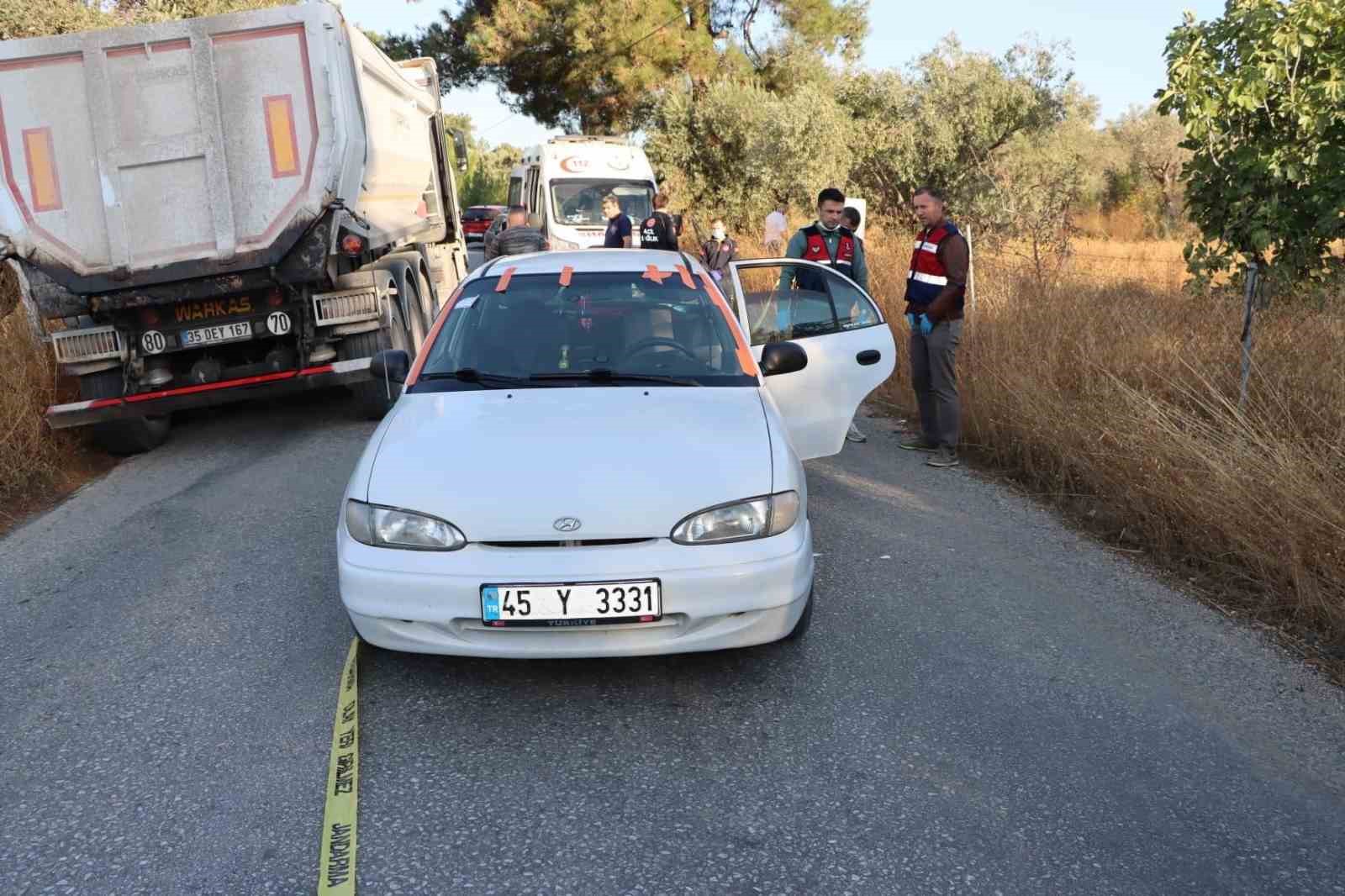 İzmir’de otomobildeki şahsa silahlı saldırı: 1 ölü