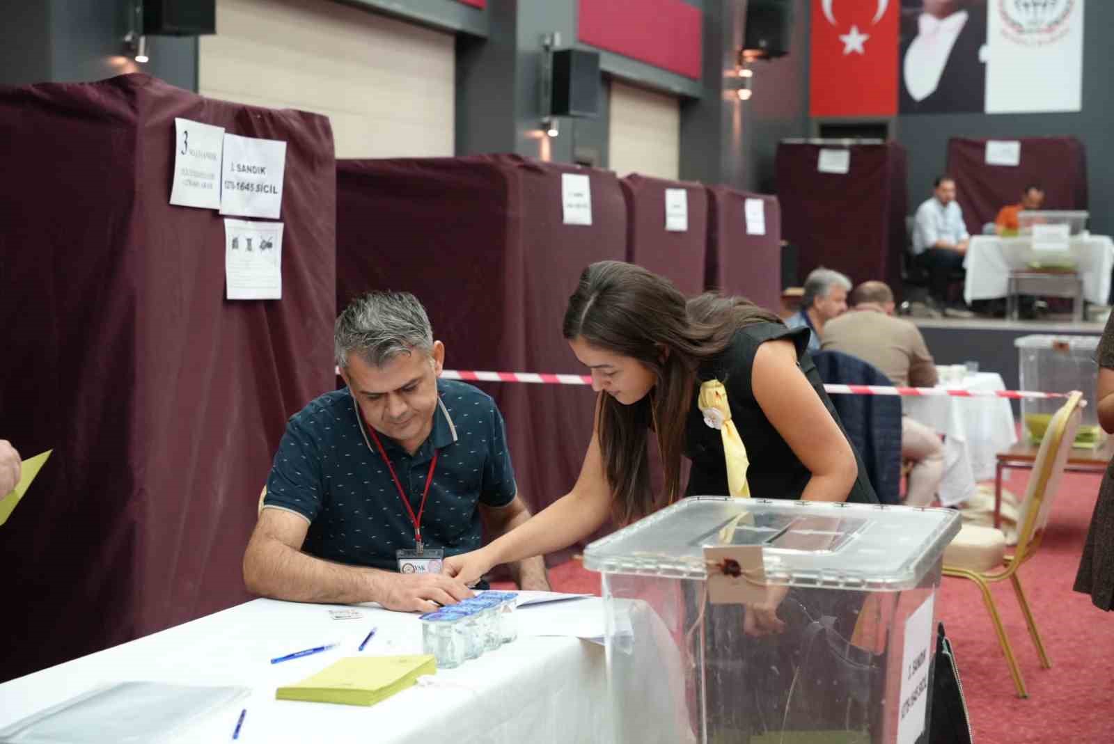 Denizli Barosuna ilk kadın başkan