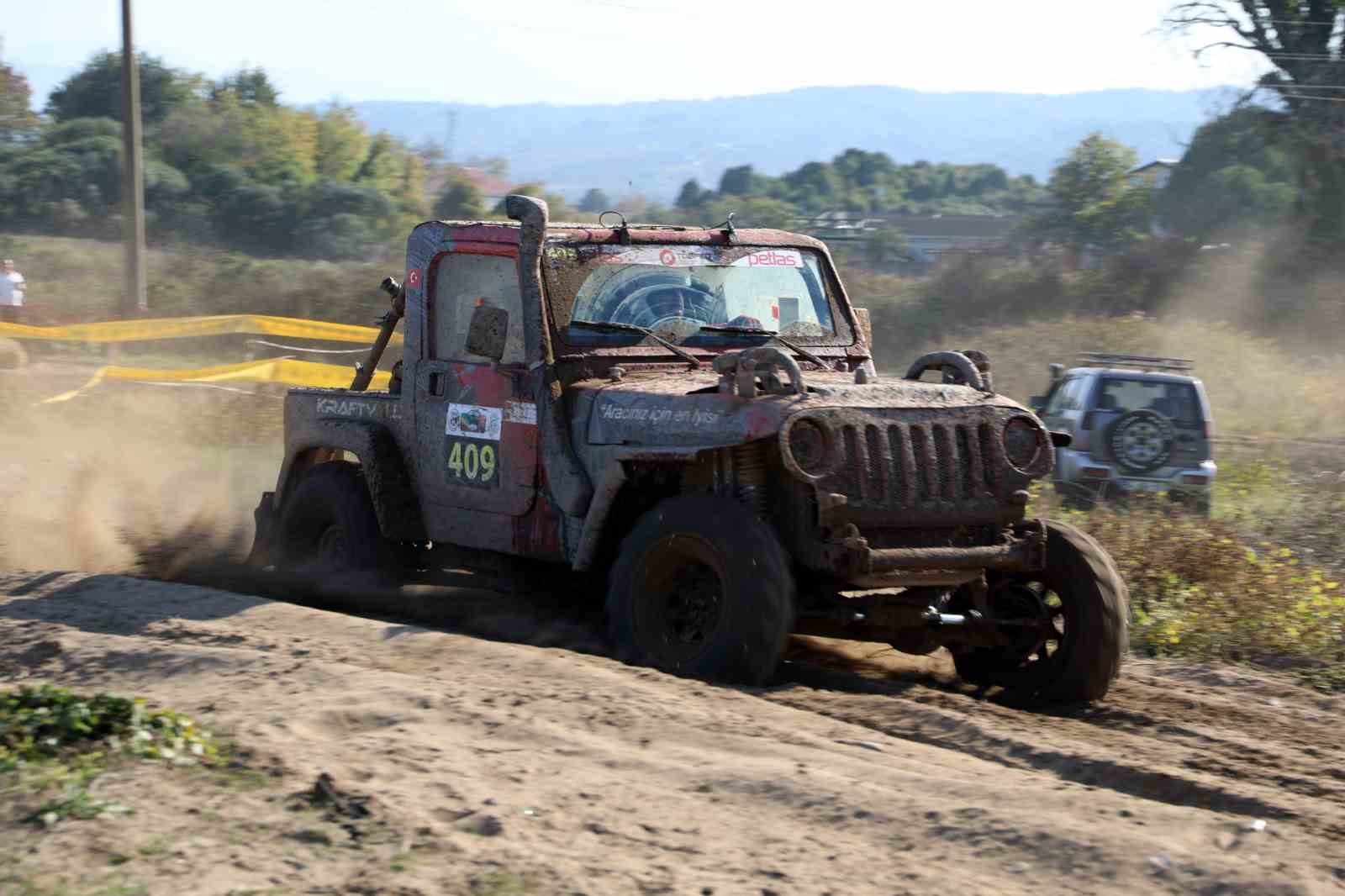 Deniz kenarında off-road heyecanı sona erdi