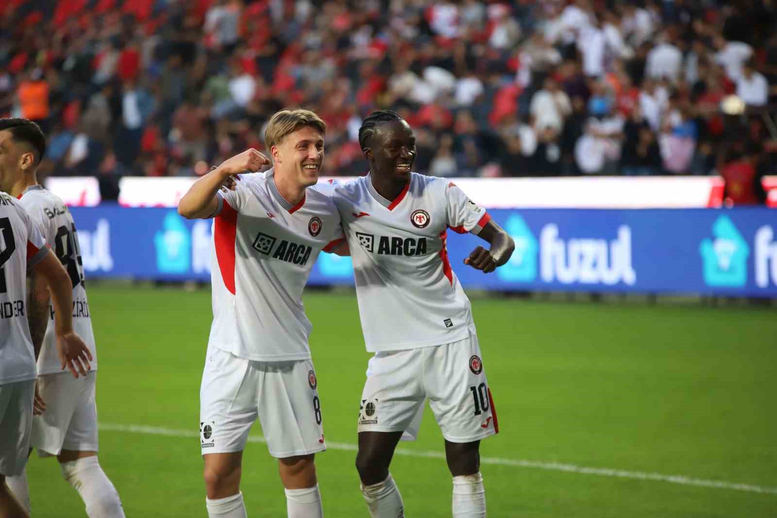 Trendyol Süper Lig: Gaziantep FK: 0 - Çorum FK: 3 (Maç sonucu)