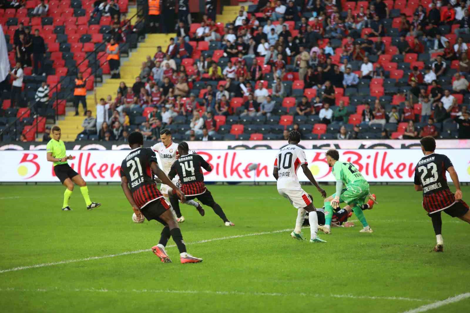 Trendyol Süper Lig: Gaziantep FK: 0 - Çorum FK: 3 (Maç sonucu)