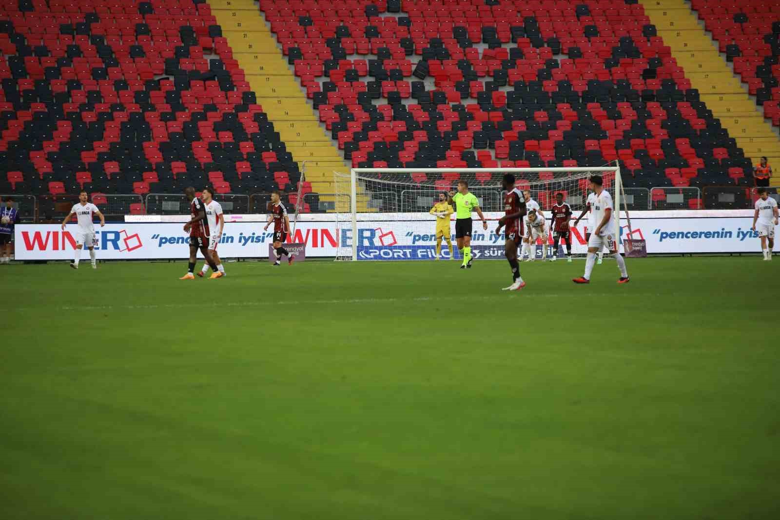 Trendyol Süper Lig: Gaziantep FK: 0 - Çorum FK: 3 (Maç sonucu)