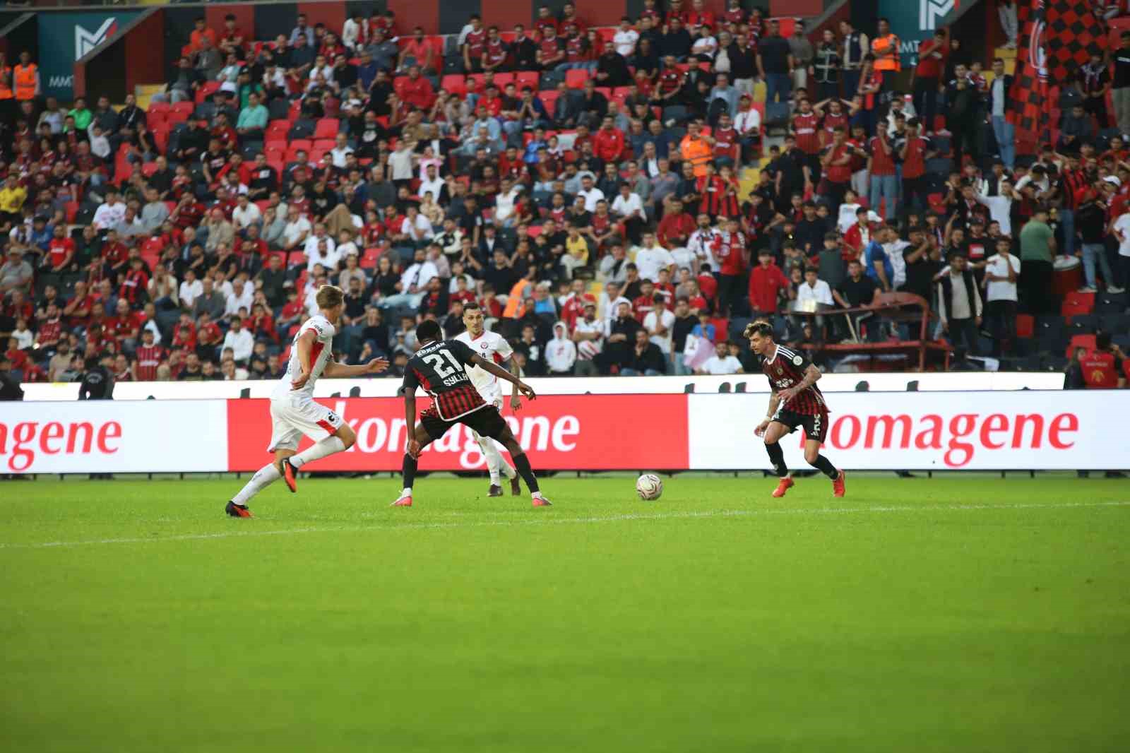 Trendyol Süper Lig: Gaziantep FK: 0 - Çorum FK: 3 (Maç sonucu)