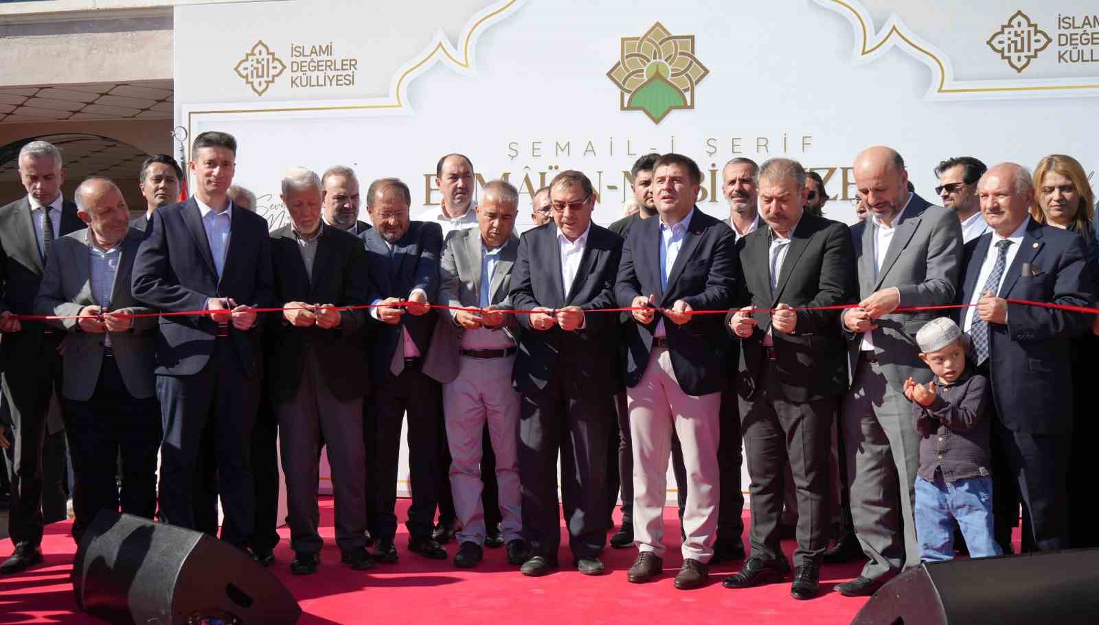 İslami Değerler Külliyesi’nde anlamlı açılış: Hasan Doğan ve babasının isimleri verildi