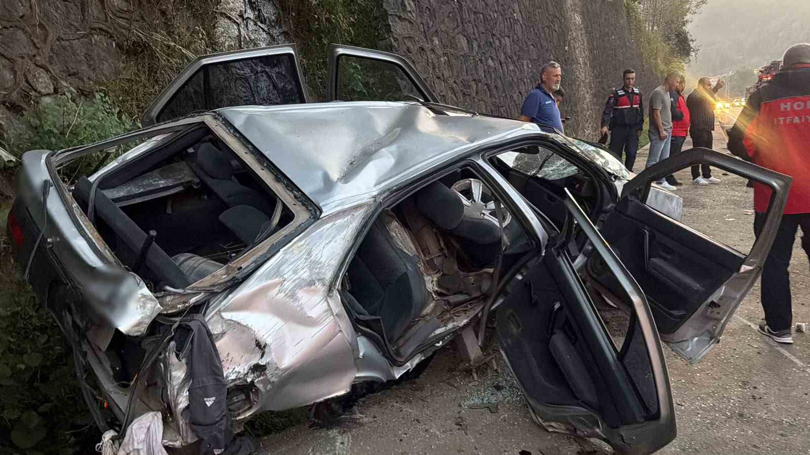 Artvin’de cenaze dönüşü kaza: 2 yaralı