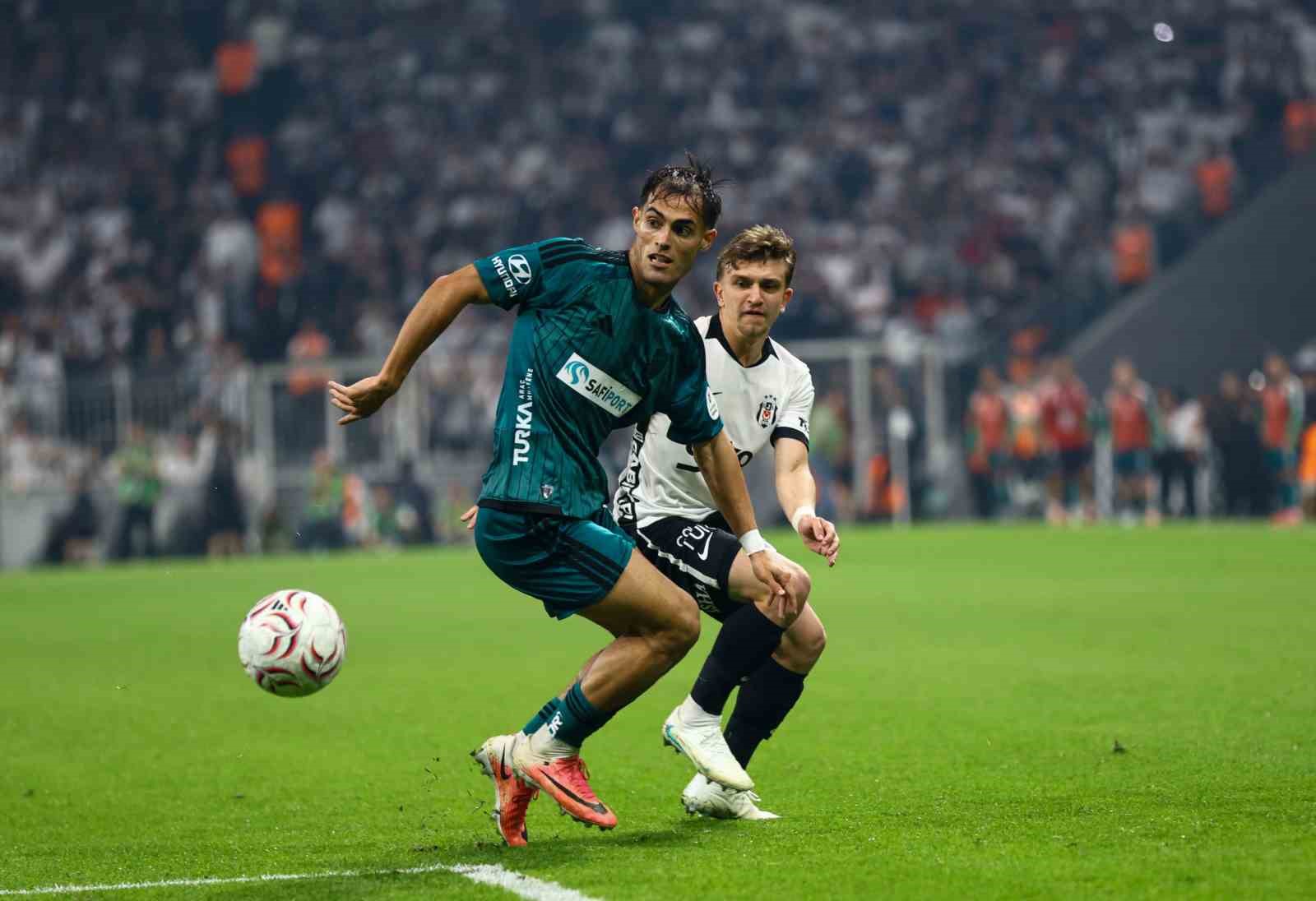 Trendyol Süper Lig: Beşiktaş: 2 - Kocaelispor: 1 (Maç sonucu)