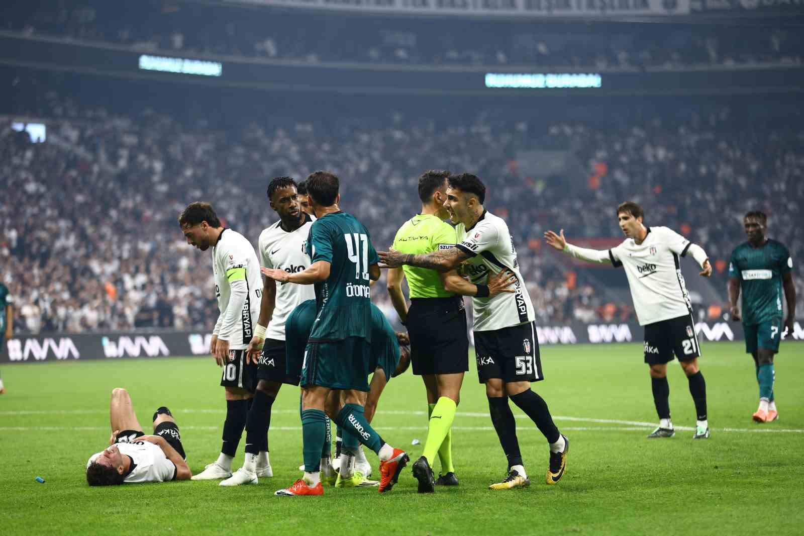 Trendyol Süper Lig: Beşiktaş: 2 - Kocaelispor: 1 (Maç sonucu)