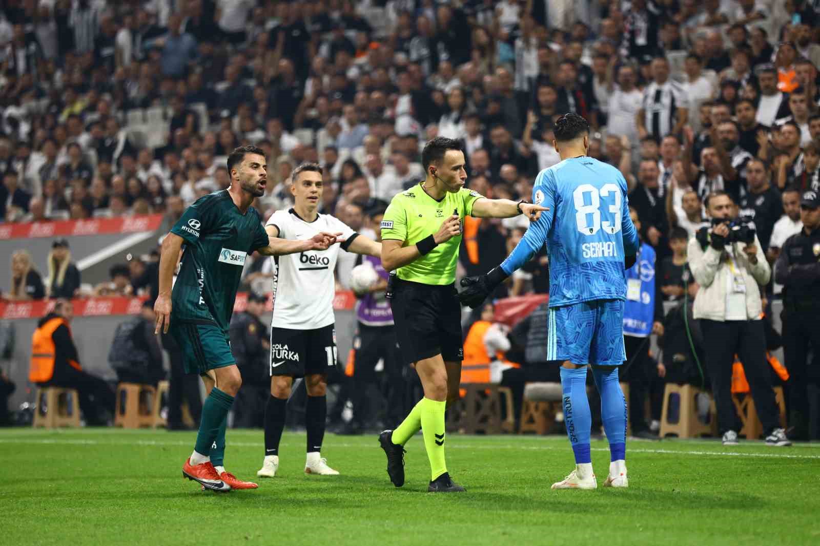 Trendyol Süper Lig: Beşiktaş: 2 - Kocaelispor: 1 (Maç sonucu)