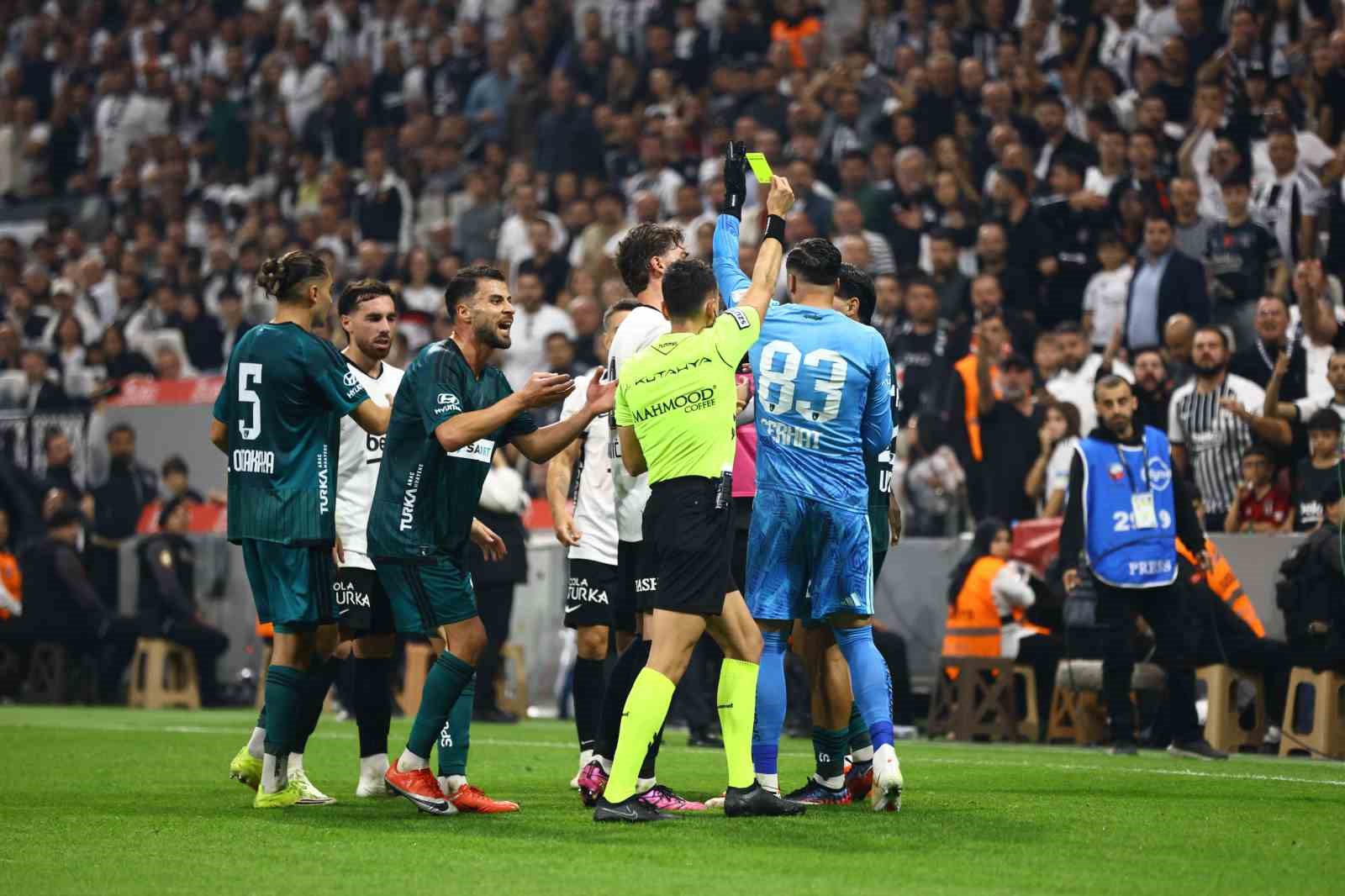 Trendyol Süper Lig: Beşiktaş: 2 - Kocaelispor: 1 (Maç sonucu)