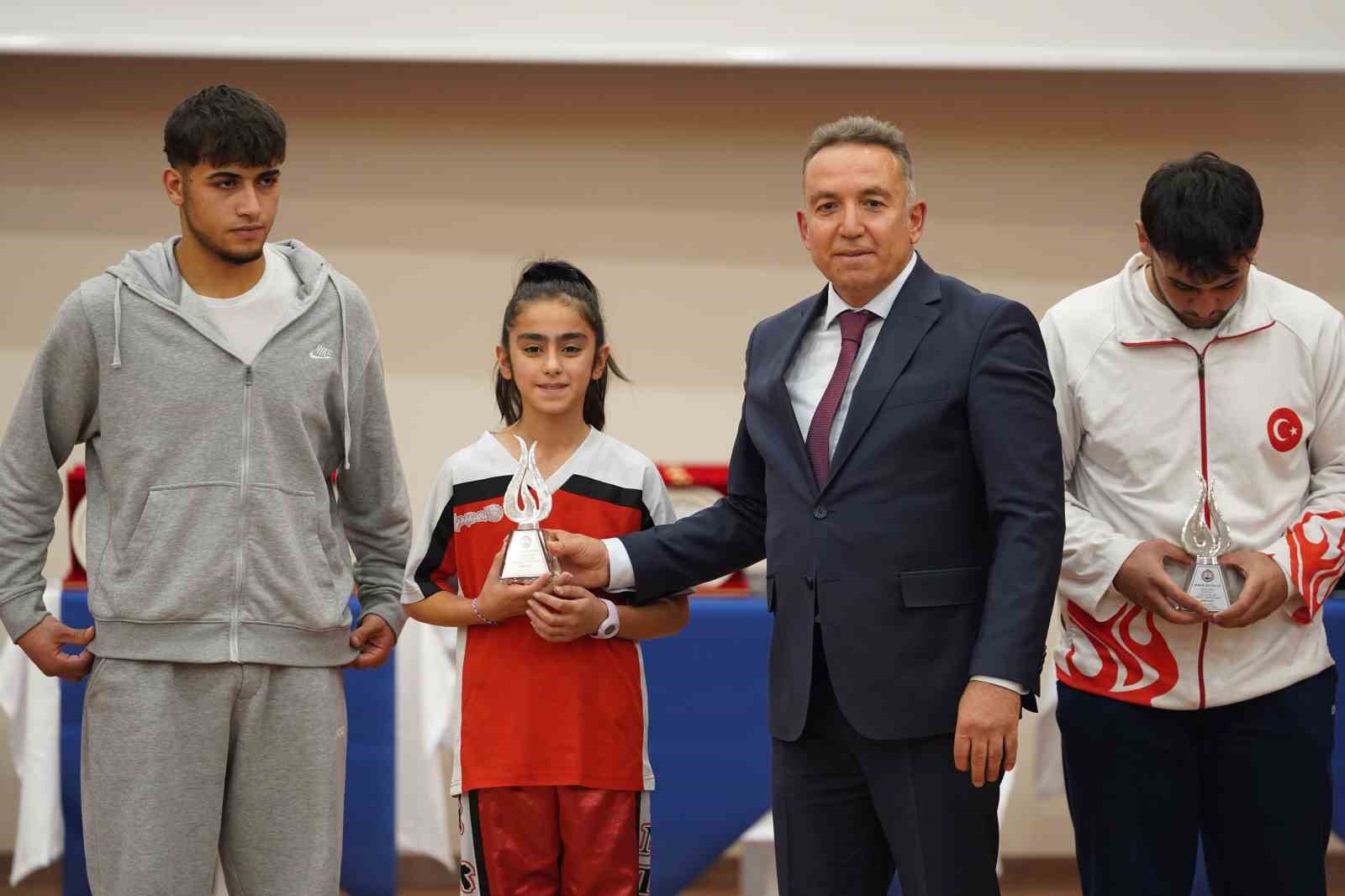 Kastamonu’da ’sporun enleri’ ödüllendirildi