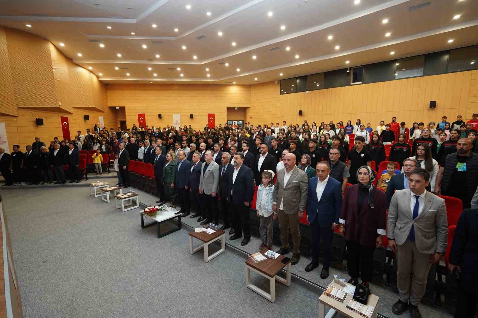 Kastamonu’da ’sporun enleri’ ödüllendirildi
