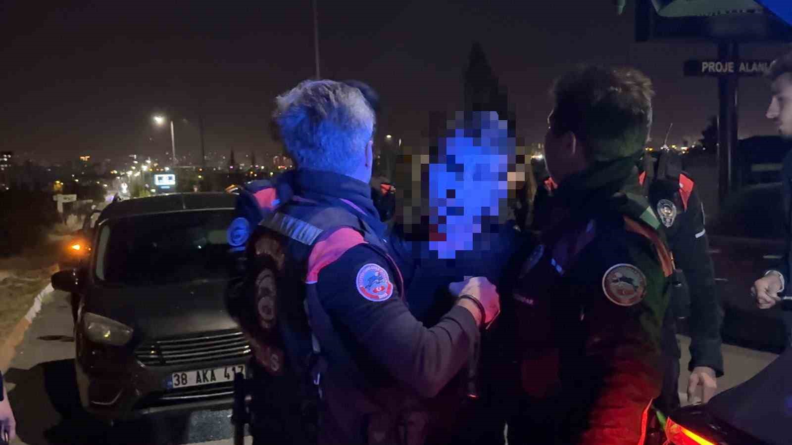 ‘Dur’ ihtarına uymadı, ‘Dershane param gitti’ diye sinir krizi geçirdi
