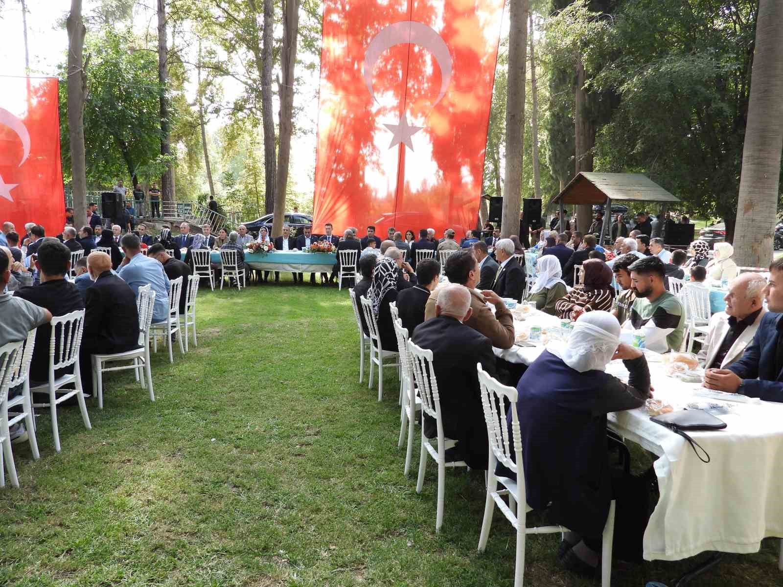Nusaybin’de 12 şehit için anma programı düzenlendi