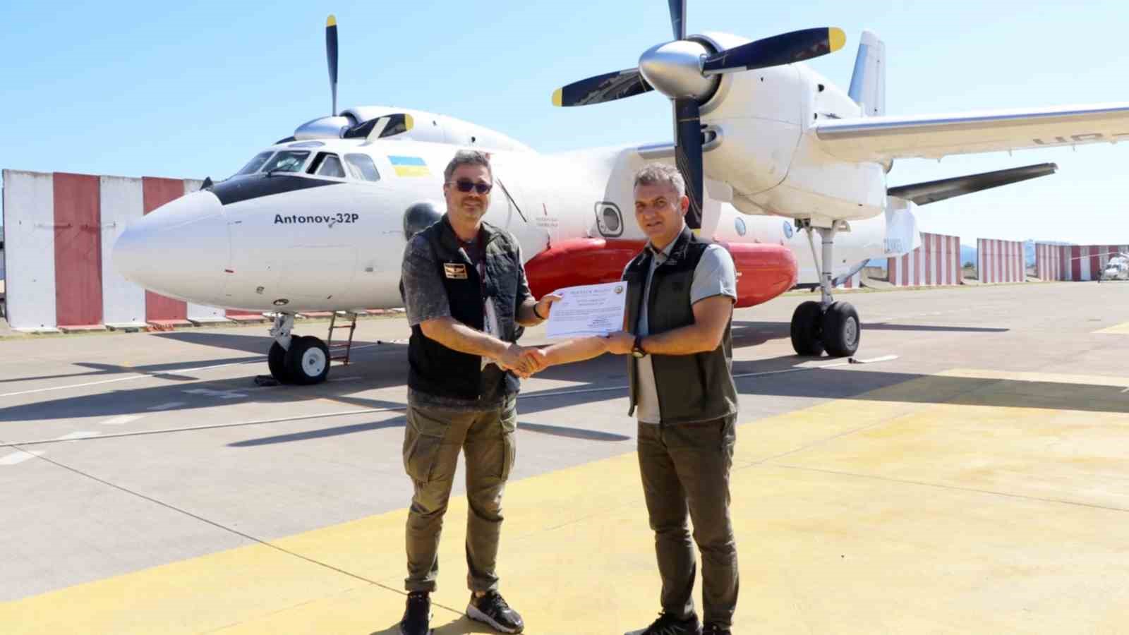 Muğla’da yangınla mücadele eden hava ekiplerine teşekkür belgesi
