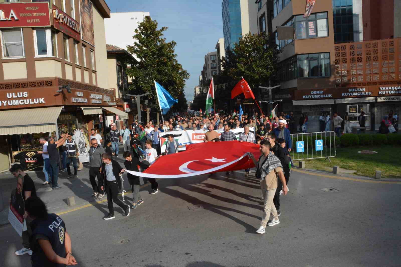 Balıkesir’de Gazze ve Kudüs için yürüyüş düzenlendi